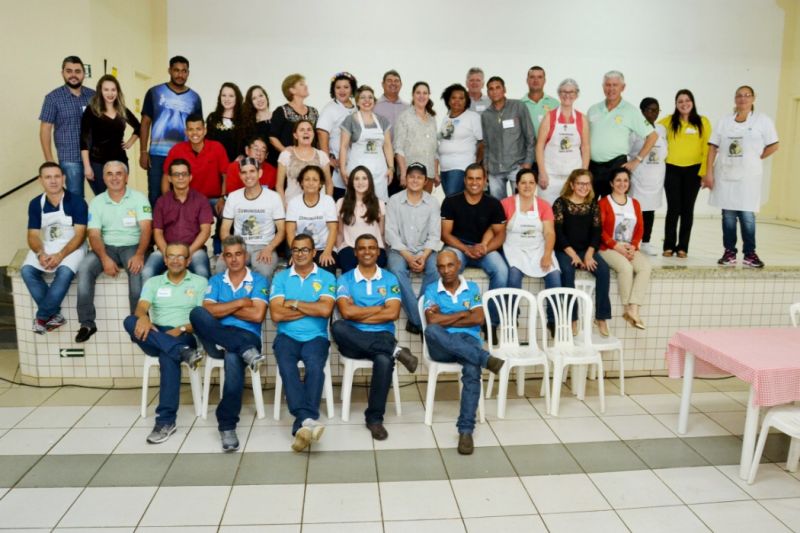 Almoço com Carne Manteada da Comunidade Santo Antônio